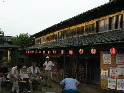 東稲葉さんの中庭2